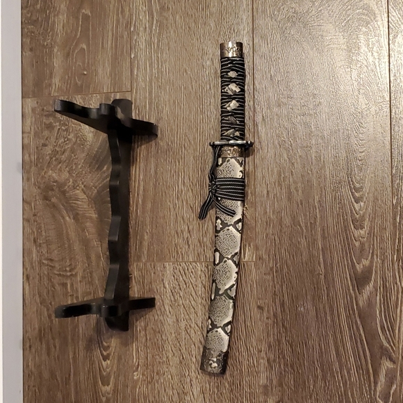 🗡 Decorative SWORD - Picture 3 of 14